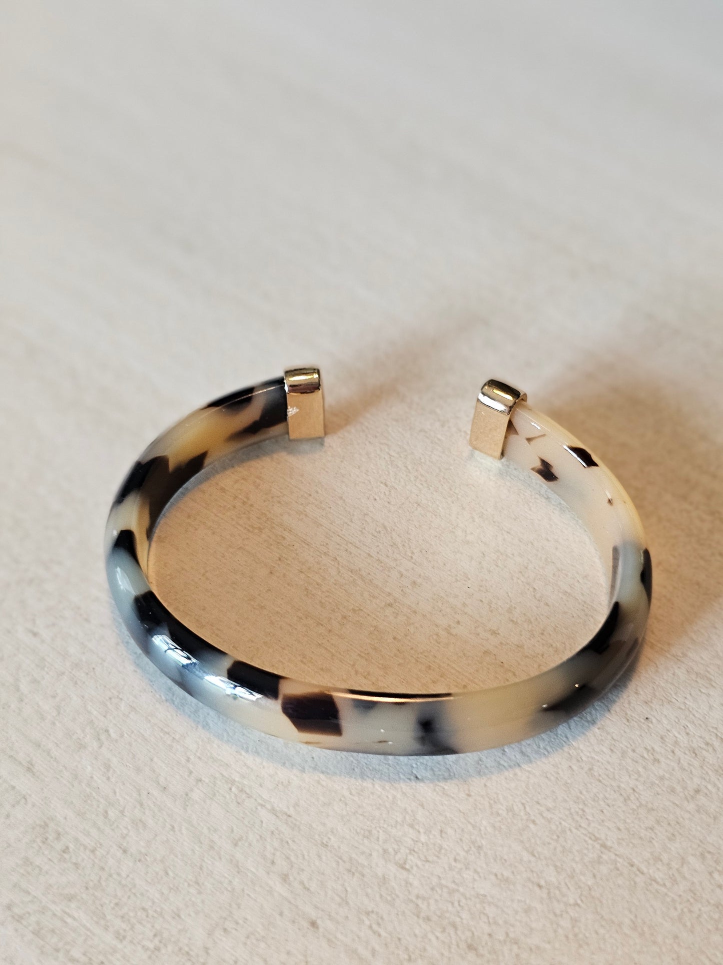 Tortoise Resin Cuff