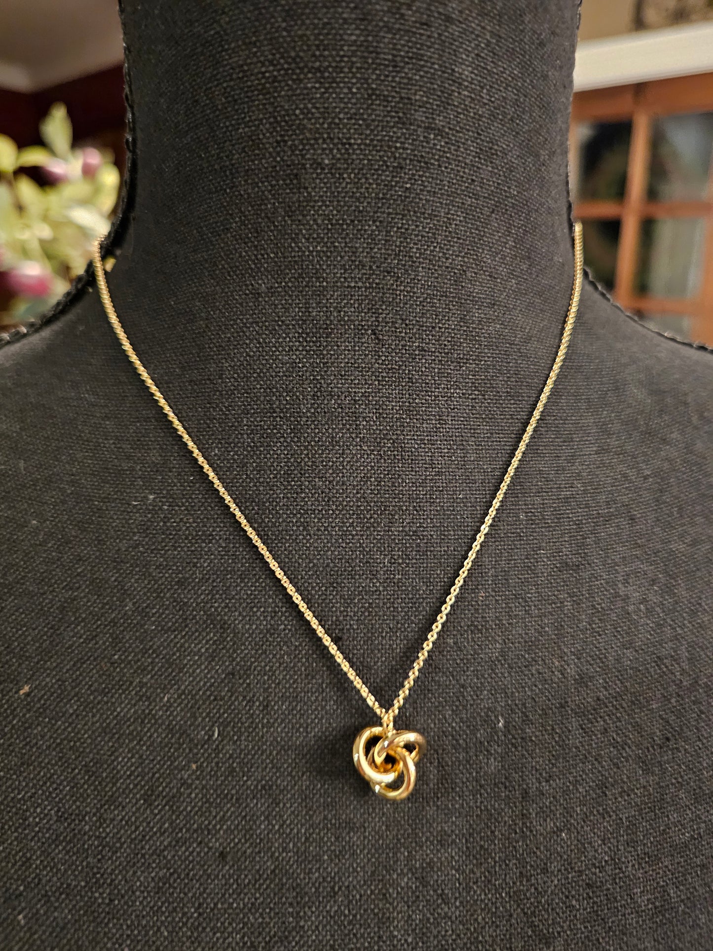 Interlocking Gold Knot Necklace