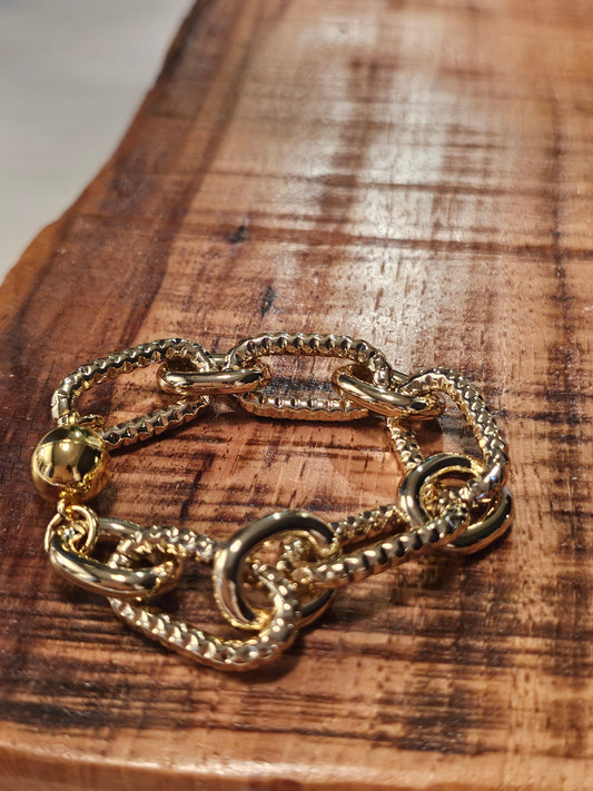 Gold Textured Link w/ Magnetic Closure Bracelet