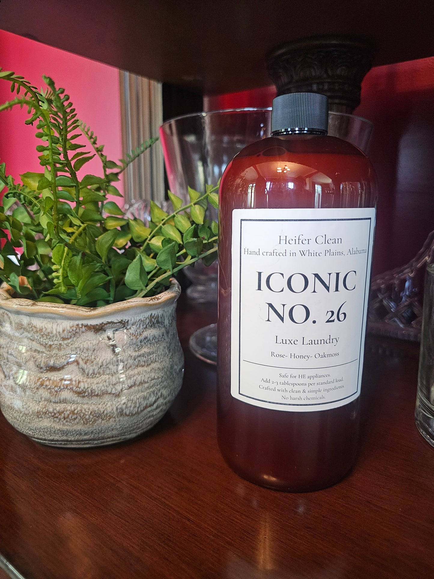 Iconic No. 26 Luxe Laundry Detergent