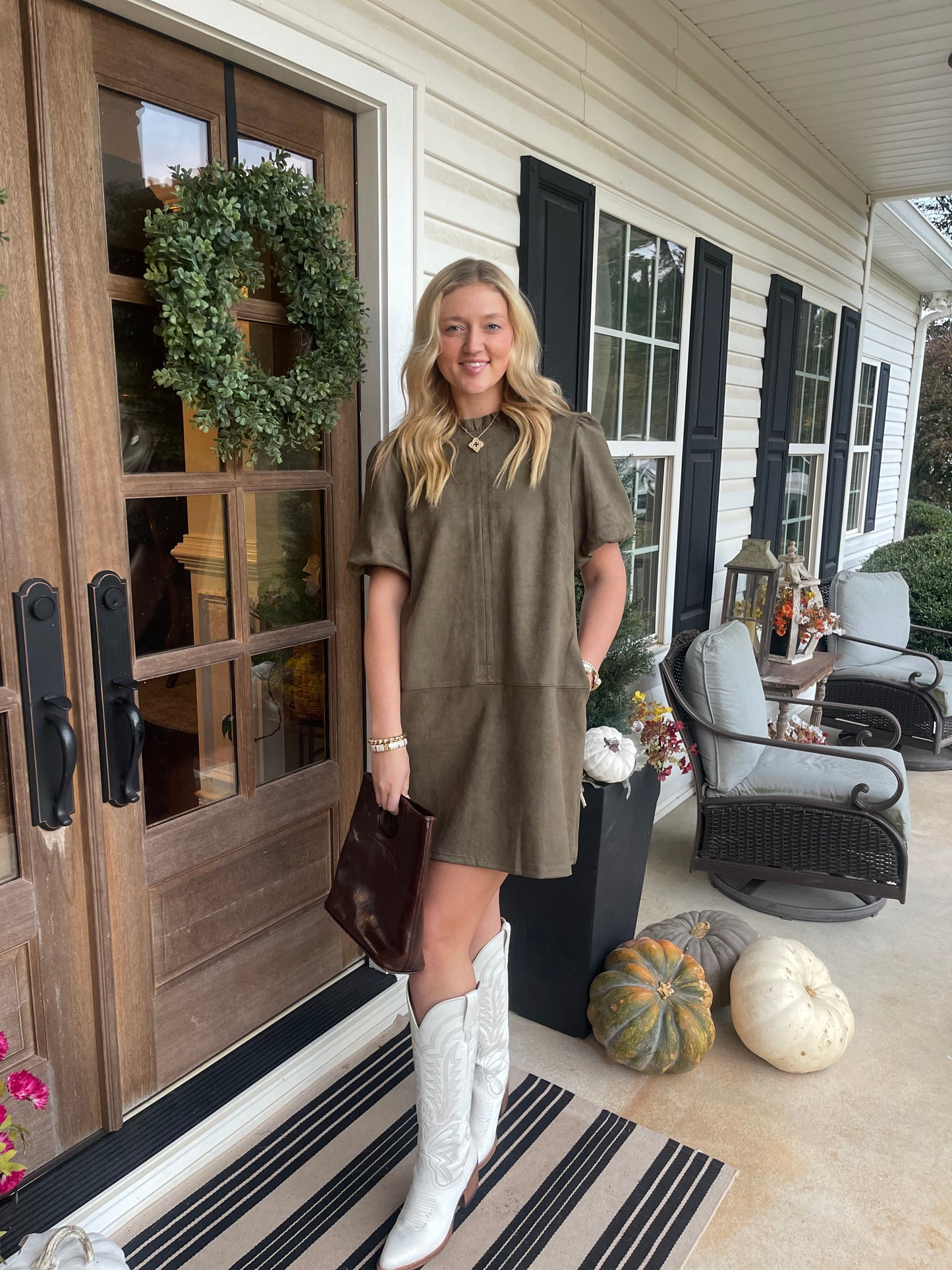 Frilled Round Neck Short Puff Sleeve Shift Mini Dress